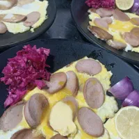 کمک آشپز وکارگر اشپزخانه