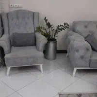 مبل راحتی ۷ نفره طوسی با جلو مبلی و ۳ عسلی کارکرده|مبلمان خانگی و میز عسلی|تهران, مشیریه|دیوار