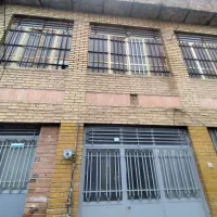 منزل دو طبقه ۱۶۰ متر زمین‌ نوساز بدون خرج