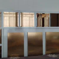 تخت و میز تلویزیون سفید طلایی