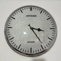 ساعت دیواری