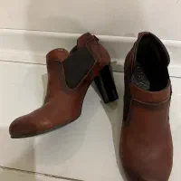 چند مدل کفش در حد نو