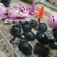 اسکیت و جلیقه نجات