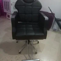 وسایل آرایشگاه درحدنو،بعضی هاش اصلا استفاده نشده|آرایشگاه و سالن‌های زیبایی|بومهن, |دیوار