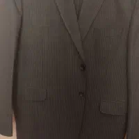 یک دست کت وشلوار جنس پارچه خرجی سایز۴۸