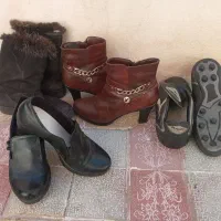 تعدادی کفش سالم درحد نو