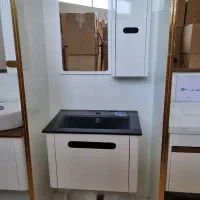 از روشویی‌های قدیمی پایه‌دار خسته شدی|لوازم سرویس بهداشتی|همدان, |دیوار