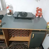 لپ تاپ سالم همراه میز
