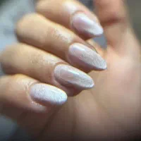 کاشت ناخن و کلیه خدمات زیبایی