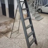 نردبان آهنی