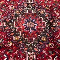 یک عدد فرش دستباف ۹ متری