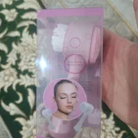 تعدادی وسایل ارایشی ب نرخ فاکتور عرضه میشود