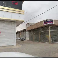 مغازه-تجاری-میدان-صنعت