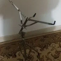 سه پایه|درام و پرکاشن|برخوار, |دیوار