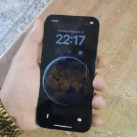 ایفون ۱۴ نرمال در حد باطری ۱۰۰