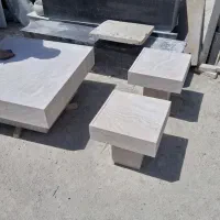 جلو مبلی با دو تا عسلی سنگ طبیعی تراورتن کرم