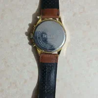 فروش یک عدد ساعت شیک و ایرپاد|لوازم جانبی موبایل و تبلت|سنندج, |دیوار