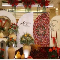 دکور کریسمس و یلدا گل آرایی بادکنک