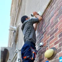 خدمات دوربین مداربسته