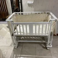 تخت نوزاد کنار تخت مادر|تخت و صندلی بچه|تهران, باشگاه نفت|دیوار