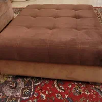 پاف مربع بزرگ سالم  مناسب جلو مبلی یا نشیمن