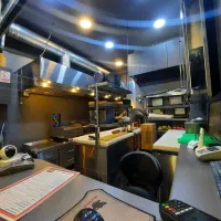 مغازه فست فوت با کلیه امکانات بر اصلی آیت کاشانی|اجارهٔ مغازه و غرفه|تهران, سازمان برنامه شمالی|دیوار