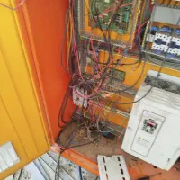 برقکار تابلوبرق‌صنعتی‌مهندس‌متخصص برق انواع سیستم.