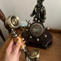 تلفن رومیزی کلاسیک مدل مجسمه‌دار