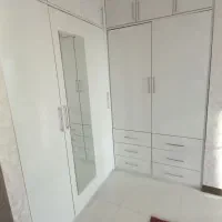 کمد دیواری هایگلاس سفید براق