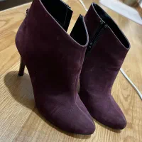 نیم بوت پاشنه دار زرشکی