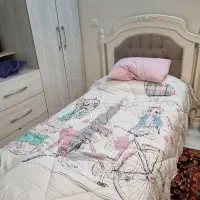 تخت و میز تحریر و میز آرایش|تخت و سرویس خواب|اصفهان, فیض|دیوار