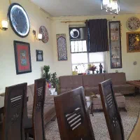 کار در کافه