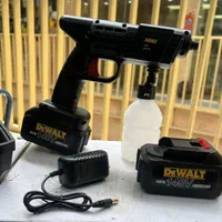 کارواش شارژی دوباتری با قابلیت سمپاشی درجه یک