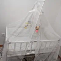 تخت گهواره ایی نوزاد