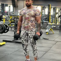 مربی بدنسازی آمادگی همکاری با مجموعه ها