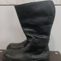 چکمه پلیسی