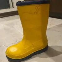 تعدادی کفش|کفش و لباس بچه|تهران, نیروی دریایی|دیوار