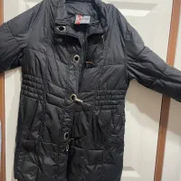 کاپشن اور زنانه