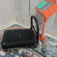 ترازو نو و سالم  صد کیلویی