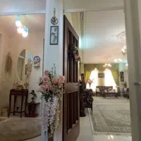 ویلایی  دوطبقه ونیم * دونبش * ۸ خواب|فروش خانه و ویلا|قم, زینبیه|دیوار