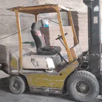 یک دستگاه لیفتراک تی سی ام به قیمت ۵۵۰ میلیون