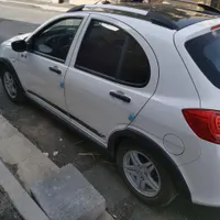 کوییک R سفید مشکی مدل ۱۴۰۱