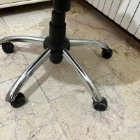 صندلی اداری کاملا تمیز و سالم|صندلی و نیمکت|دماوند, گیلاوند|دیوار