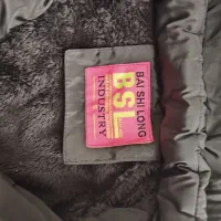 کاپشن|لباس|گرمدره, |دیوار