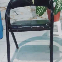 یک عدد صندلی انتظار