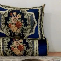 بالش محلی تمیز و کارکرده ولی در حد نو