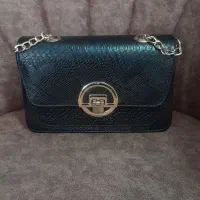 کیف|کیف، کفش، کمربند|ازنا, |دیوار