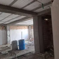 یک‌بنا‌وردست‌گچ‌کار‌‌لازم‌دارم