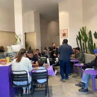 مدیر/سرپرست داخلی حرفه‌ای صبحانه‌سرا خانم و آقا