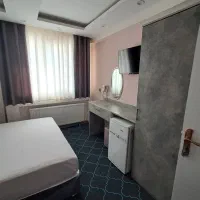 هتل بسیار تمیز، پارکینگ دار، یک ستاره|اجارهٔ کوتاهمدت آپارتمان و سوئیت|مشهد, هفده شهریور|دیوار